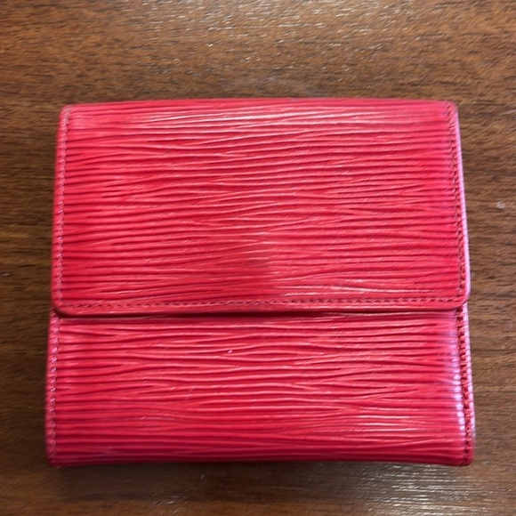 EUC Louis Vuitton Red Epi Compact Wallet - Picture 2 of 9